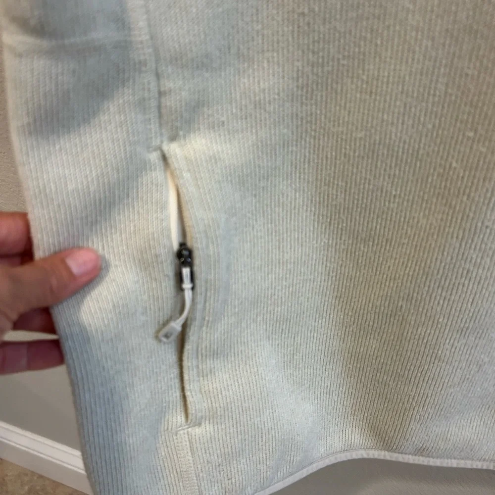 Patagonia Fleece Pullover - Picture 4 of 7
